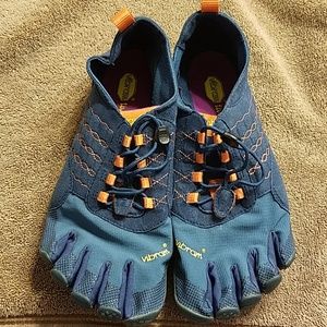 Vibram Fivefingers 17M4701, size 43, men's 9.5